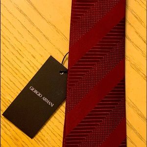 NEW Giorgio Armani Tie